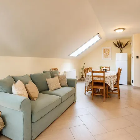 Arpad - 3 Bedroom Family With Parking Hajdúszoboszló
