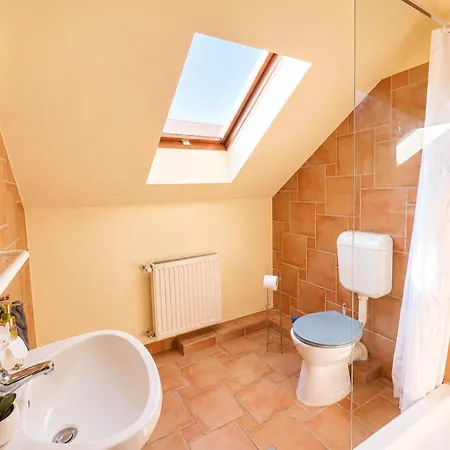 Arpad - 3 Bedroom Family With Parking 公寓